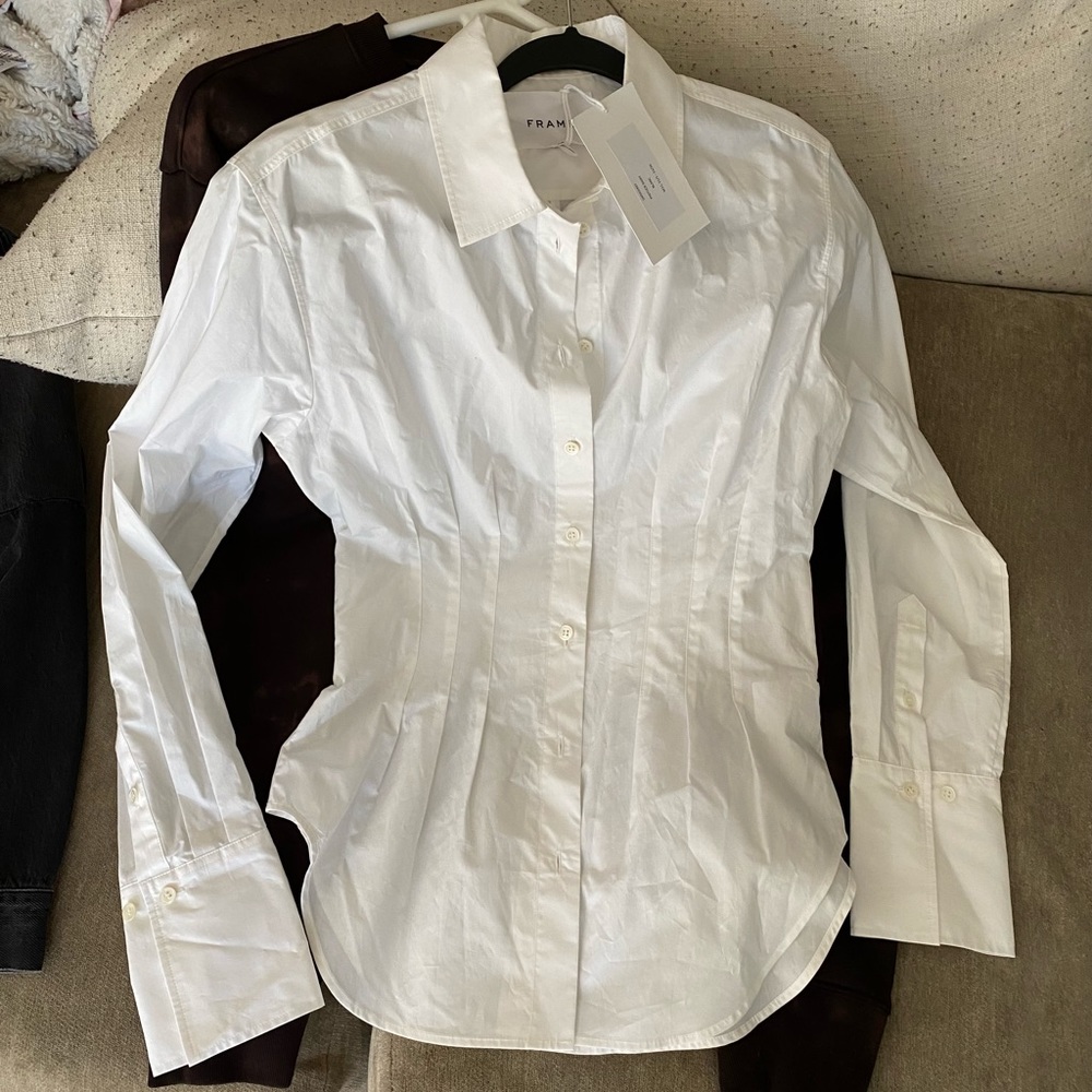 Gorgeous FRAME blouse NWT
